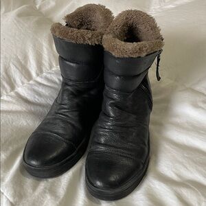 Aldo | Black | Leather| Winter Boots |Brown Fur Lining| Rouched  | Ankle |Size 5